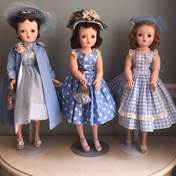 My Mothers Doll Collection