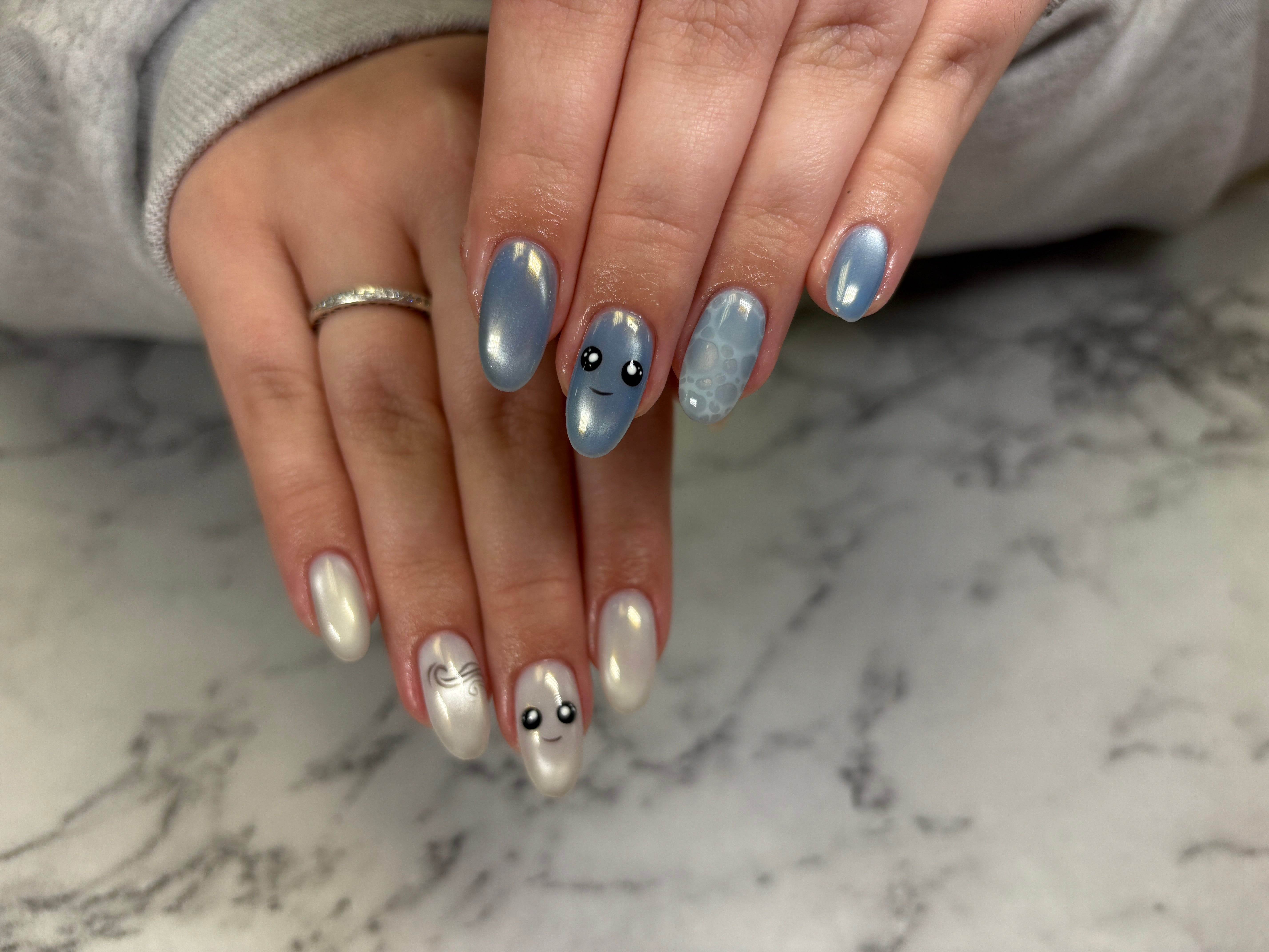 Viv's Nail Studio