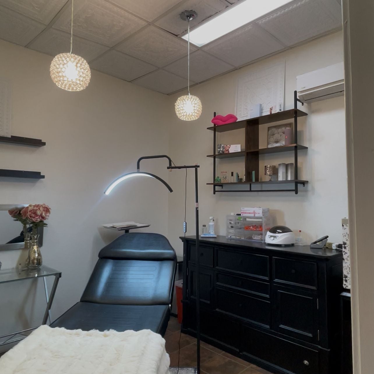 Light Aesthetic Studio