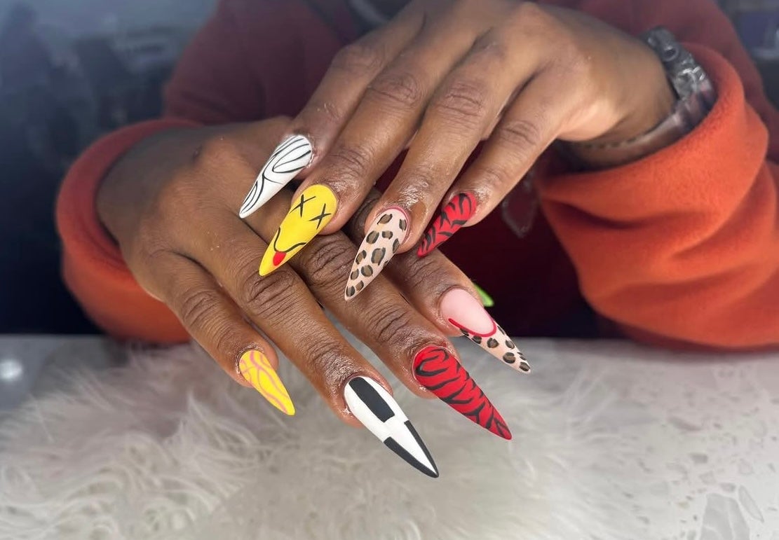 Leovo Nails Salon & Spa